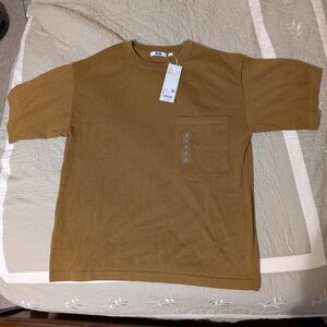 Uniqlo Small Brown Short Sleeve Sweater NWT